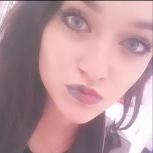 Meet your Posher, Hailey